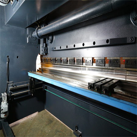 Prensa freno CNC Krrass de 110 toneladas 3200 mm de 6 eixes con sistema CNC DELEM DA66t
