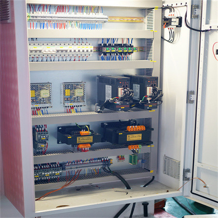 Máquina dobladora de prensa hidráulica personalizada E200p CNC Máquina dobladora de frenos hidráulicos con electrónica alemana