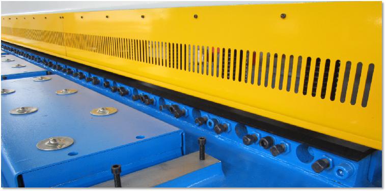 Máquina de cizalla de guillotina de guillotina hidráulica OEM Qc11y-8x3200 Nc de 4 mm