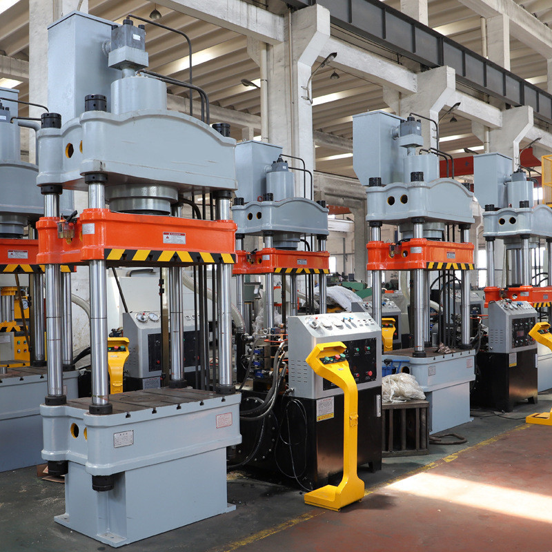 Máquina de prensa hidráulica de catro columnas de tapas de alcantarilla de 630 toneladas 2