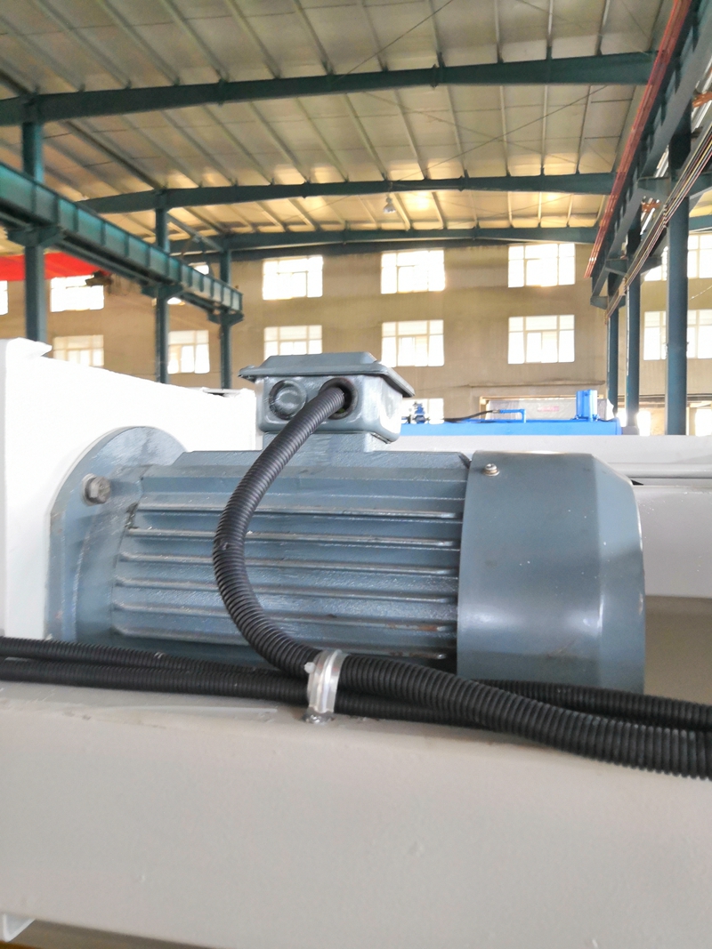 6mm Q11 Electric Sheet Plate Shearing Machine 8 Feet Sheet Metal Shearing Machine Máquina de corte de chapas eléctrica Q11 de 6 mm Máquina de corte de chapas de 8 pés