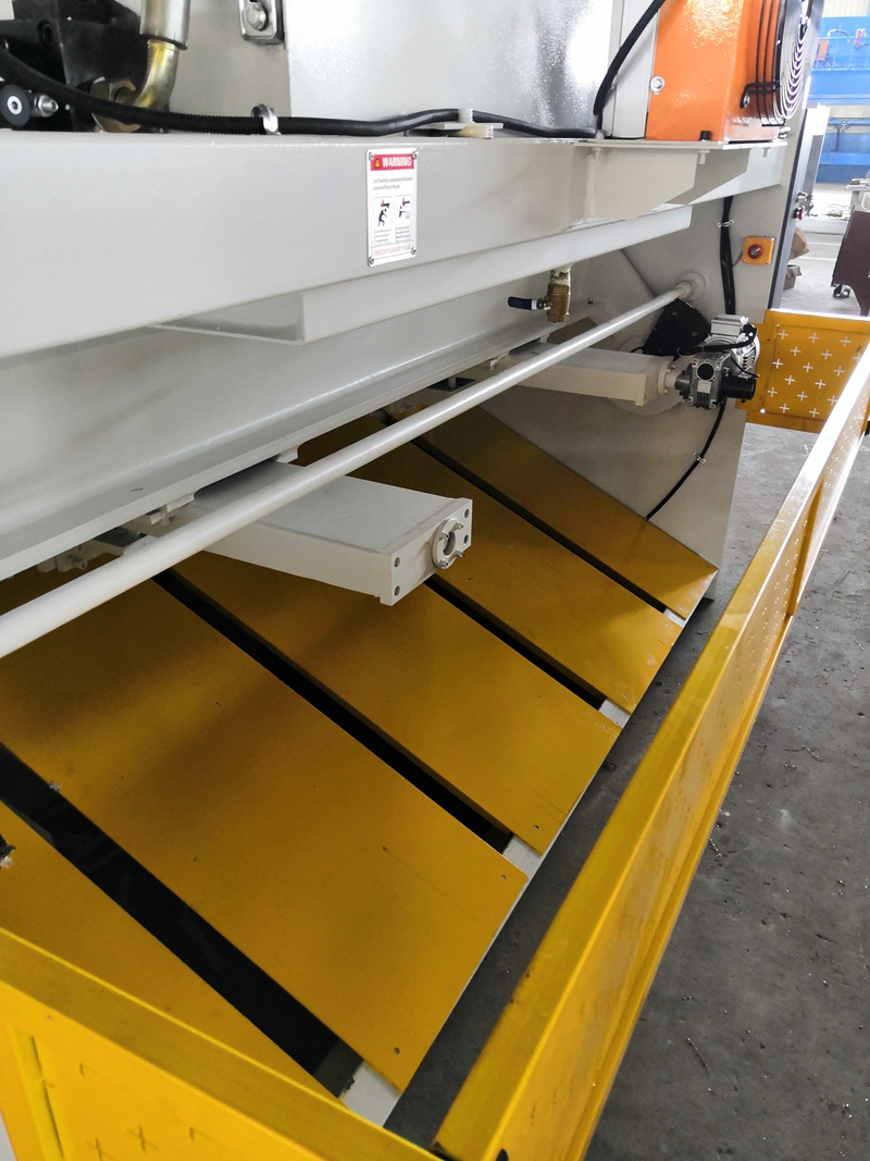 6mm Q11 Electric Sheet Plate Shearing Machine 8 Feet Sheet Metal Shearing Machine Máquina de corte de chapas eléctrica Q11 de 6 mm Máquina de corte de chapas de 8 pés
