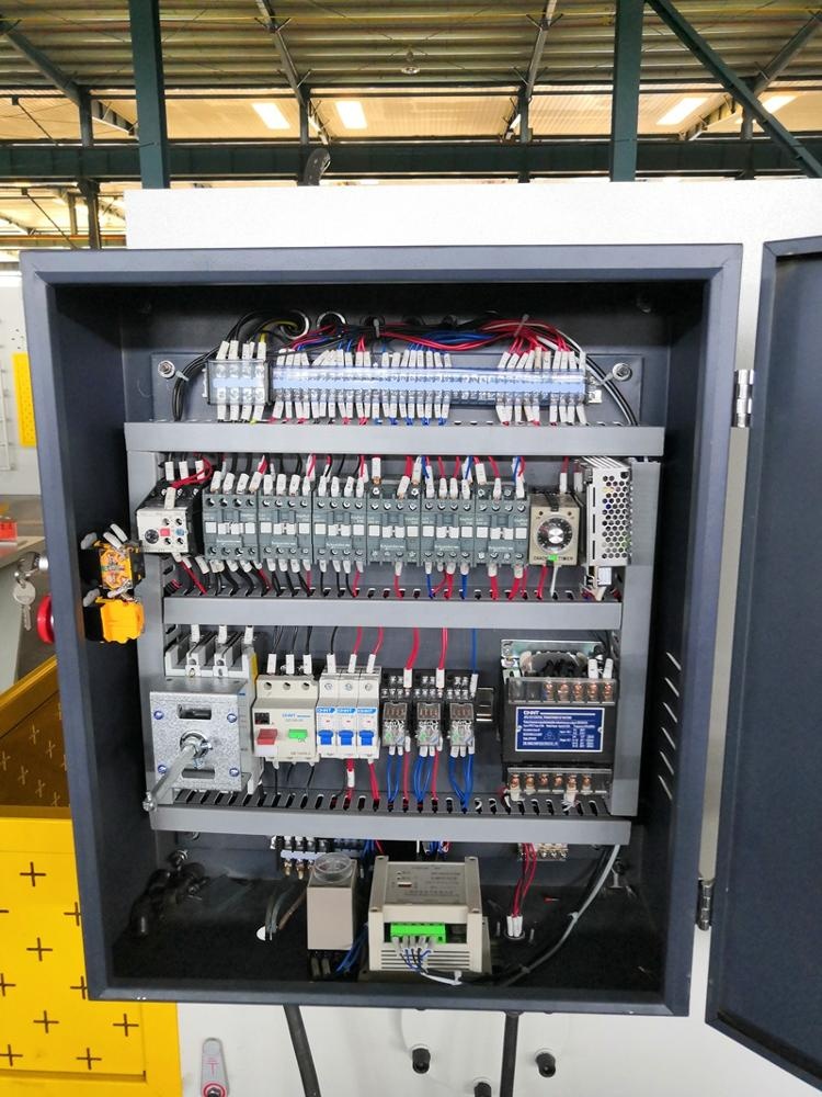 6mm Q11 Electric Sheet Plate Shearing Machine 8 Feet Sheet Metal Shearing Machine Máquina de corte de chapas eléctrica Q11 de 6 mm Máquina de corte de chapas de 8 pés