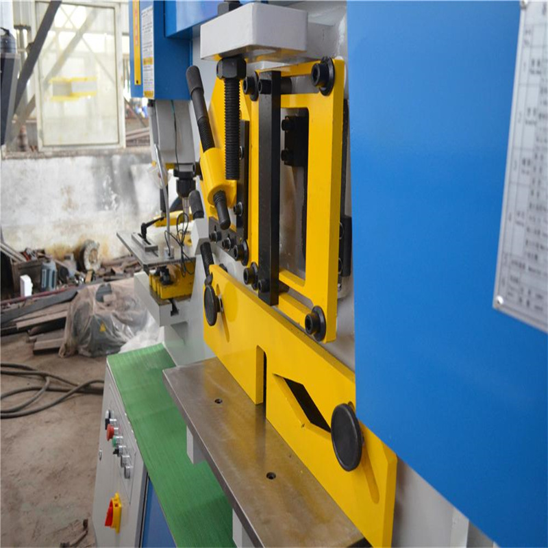 Máquina de prensa de perforación hidráulica CNC para dobrar placas de alta calidade
