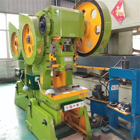 Prensa perforadora rotativa CE/ISO Máquina de torreta perforadora CNC vendida a Albania