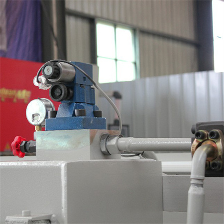 China A mellor máquina de dobrado de chapas de metal hidráulica de control CNC utilizou prensas de corte de AccurL