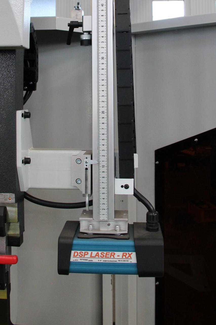 Delem Da66t 125 3+1 4+1 6+1 8+1 Freno de prensa hidráulica CNC para doblado de placas de metal