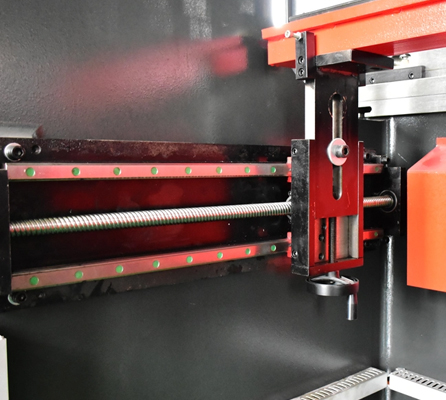 Máquina de freo de prensa de placas metálicas / máquina de freo de prensa hidráulica CNC