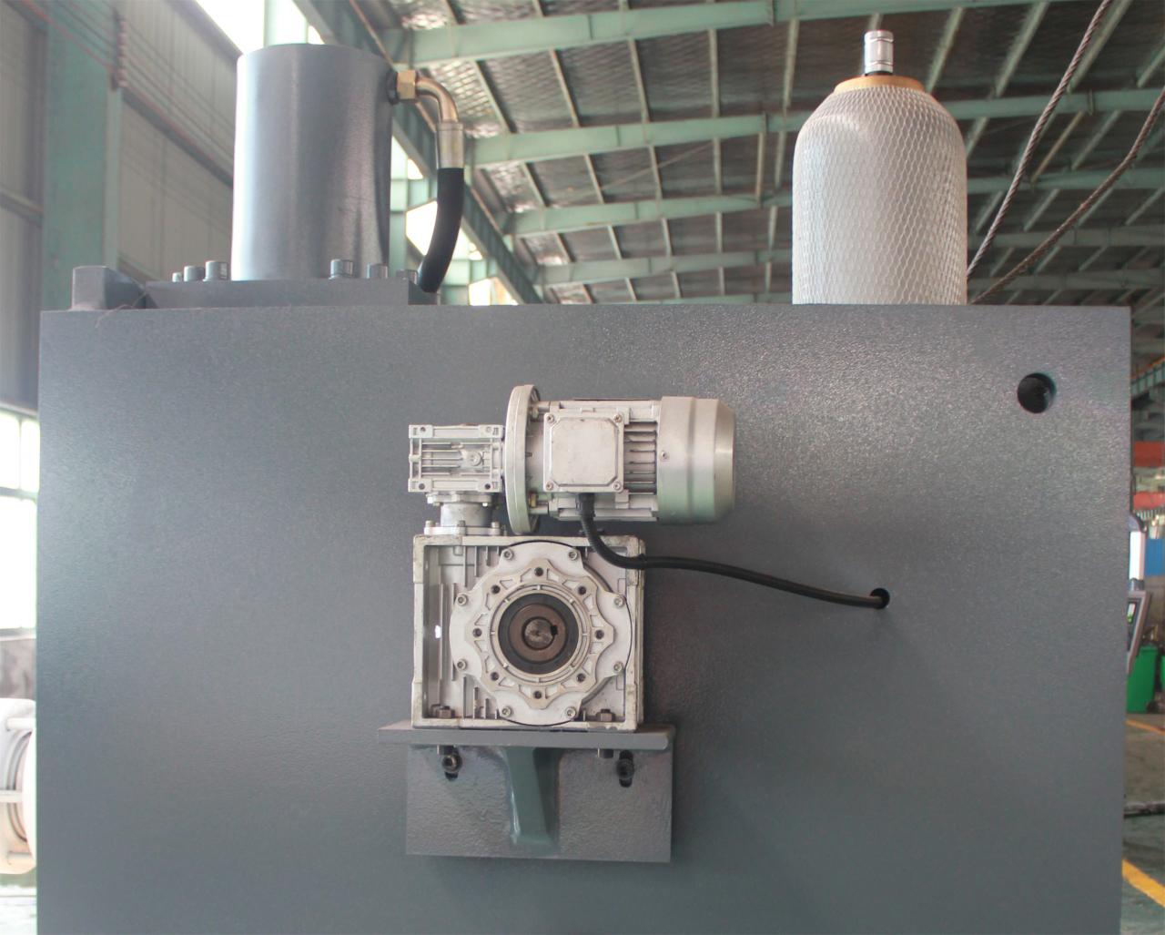 Máquina de corte de guillotina hidráulica Qc11y para venda