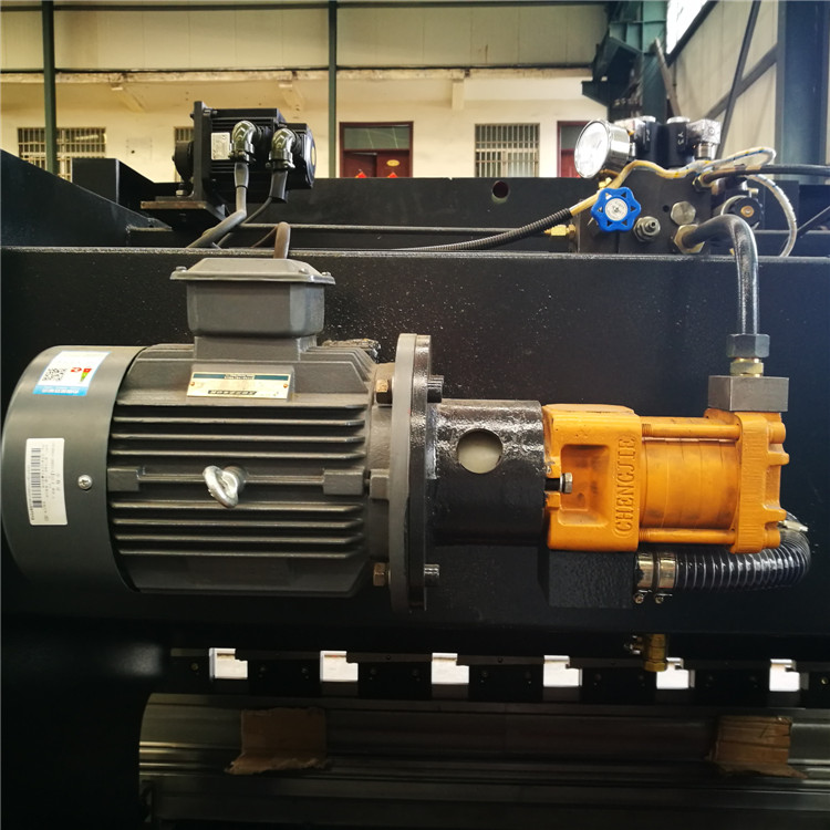 Wc67y-160 4000 prensa hidráulica freo CNC máquina dobladora de metal para acero de 4000 mm de ancho